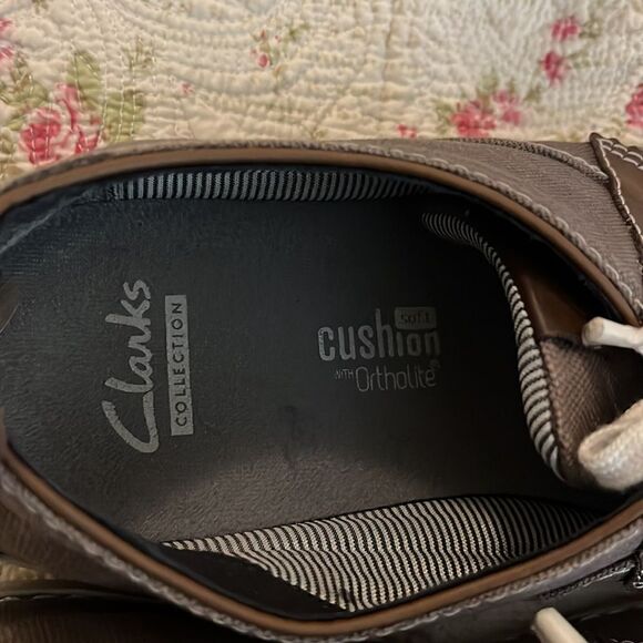 Clarks cushion shoes   - Picture 3 of 5